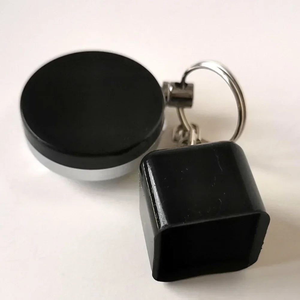 Retractable Pool Chalk Holder – Clip-On Belt Reel